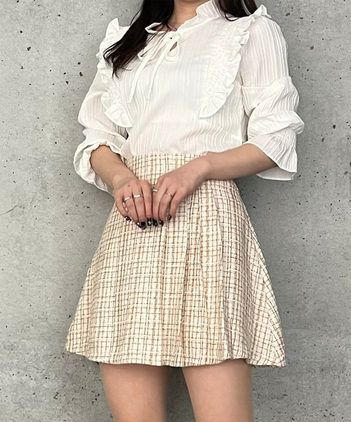 TITTY&CO.(ティティーアンドコー)の「【TITTY&CO.】サイドプリーツツイードスカート(スカート・レディース・ベージュ/ライトブルー・SMALL/MEDIUM)」の10枚目の写真