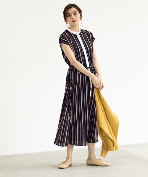 GeeRA(ジーラ)の「バンドカラープリントワンピース(ワンピース・レディース・ネイビー/オレンジ・MEDIUM/LARGE/X-LARGE)」の3枚目の写真