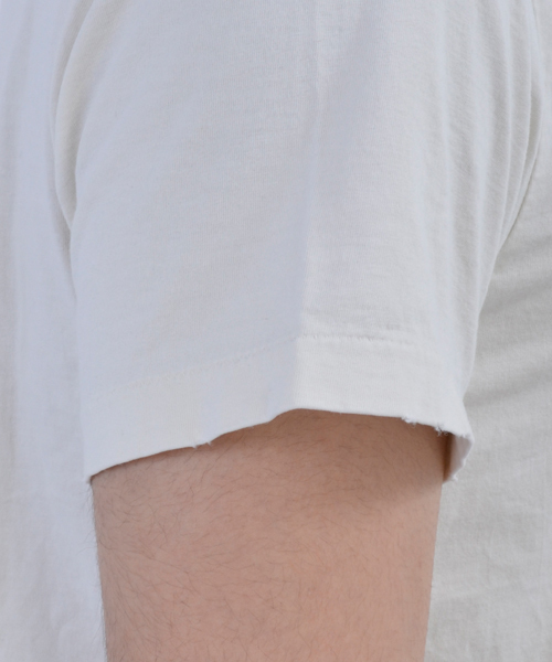 REMI RELIEF(レミレリーフ)の「REMI RELIEF(レミレリーフ)プリントT(Tシャツ/カットソー・メンズ・アイボリー・MEDIUM/LARGE)」の6枚目の写真
