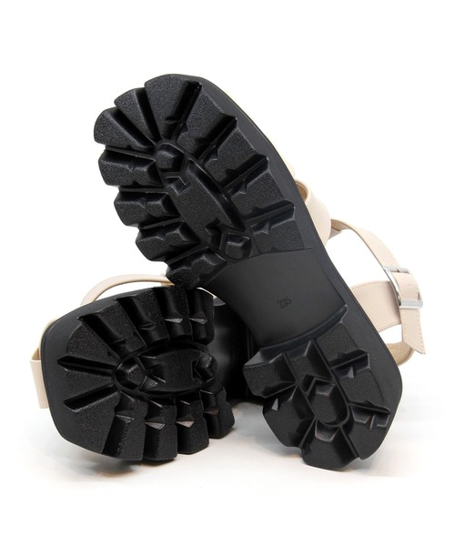 Sugar Sugar（シュガーシュガー）の「【SUGAR SUGAR シュガーシュガー】厚底グルカサンダル（サンダル・レディース・ブラック/シルバー/ベージュ/ダークブラウン・LL/S/M/L）」の17枚目の写真