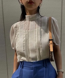 MEDI BACK CROSS LACE CHIFFON TOP