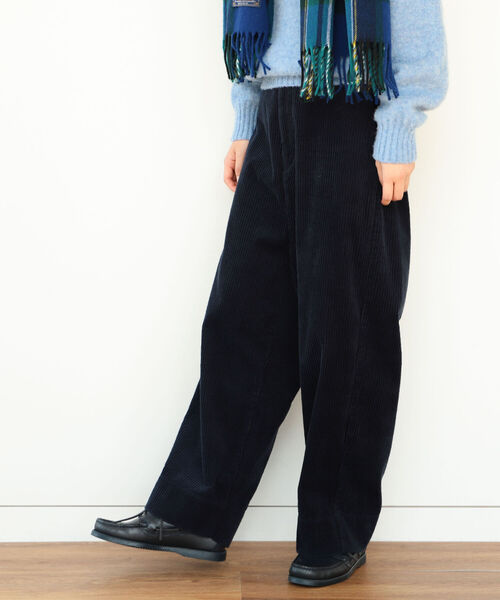 BEAMS BOY(ビームスボーイ)の「BEAMS BOY / 5ウェル コーデュロイ パンツ(その他パンツ・レディース・ネイビー/アイボリー・1/2)」の13枚目の写真
