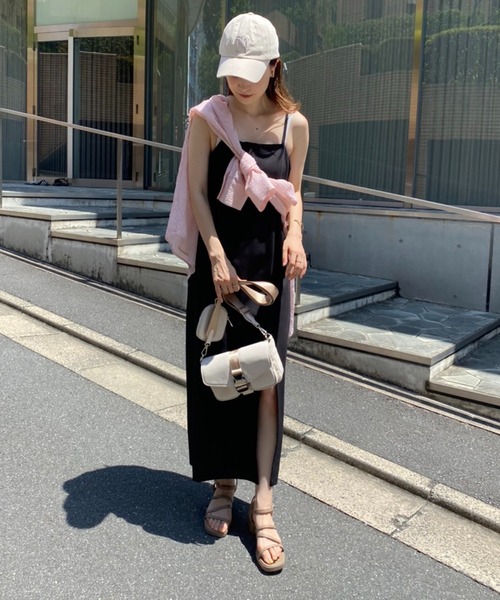 one after another NICE CLAUP（ワンアフターアナザーナイスクラップ）の「【2022AWアイテム】ユーティリティーボディBAG（ショルダーバッグ・レディース・ブラック/ピンク/アイボリー・FREE）」の9枚目の写真