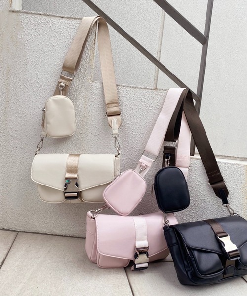 one after another NICE CLAUP（ワンアフターアナザーナイスクラップ）の「【2022AWアイテム】ユーティリティーボディBAG（ショルダーバッグ・レディース・ブラック/ピンク/アイボリー・FREE）」の19枚目の写真