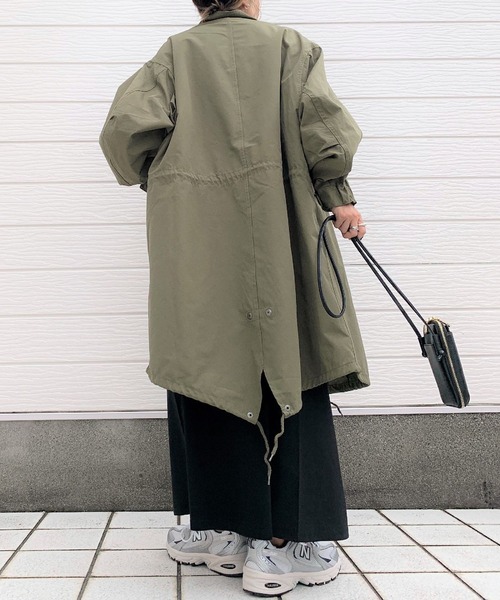 Q（キュー）の「ファー付きモッズコート（モッズコート・レディース・ブラック/カーキ・MEDIUM）」の4枚目の写真