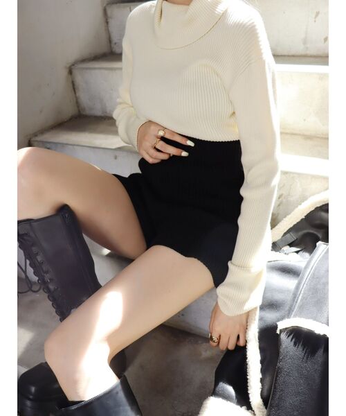 EVRIS（エヴリス）の「ニットショートパンツ【セットアップ着用可能】（その他パンツ・レディース・ブラック/ブルー/アイボリー/マスタード・FREE）」の14枚目の写真