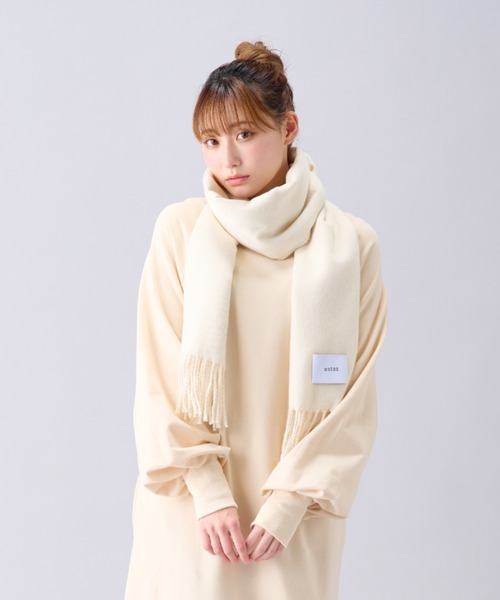 estaa（エスタ）の「とろーりビッグマフラー　”カジュアルチェック”（マフラー・レディース・ブラック/ライトピンク/オフホワイト/クリーム/ネイビー/ピンク/ブラック×ホワイト/ミント/ベージュ/ネイビー×ホワイト/サンドベージュ/グレー/キャメル/シャーベット/ダークブルー/ライトグレー/アイボリー/オートミール/サックスブルー/グレー系その他・FREE）」の2枚目の写真