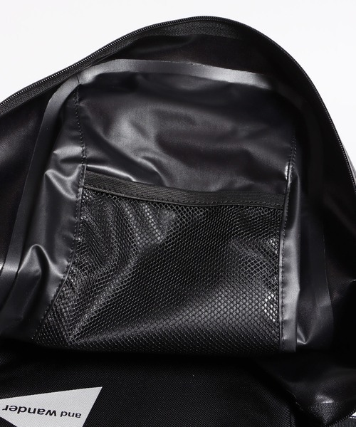 and wander（アンドワンダー）の「and wander/アンドワンダー waterproof daypack リュック（バックパック/リュック・メンズ・ブラック・FREE）」の18枚目の写真