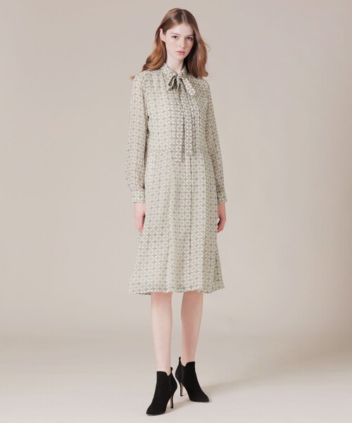 MACKINTOSH LONDON（マッキントッシュ ロンドン）の「バイカラーアンドリューパターンワンピース（ワンピース・レディース・ネイビー/オフホワイト・40/38）」の8枚目の写真