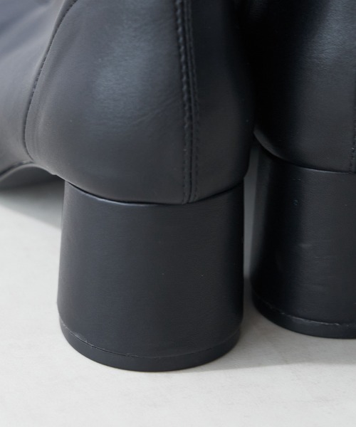 RIVE DROITE（リヴドロワ）の「ストレスフリーな履き心地/ヒールショートブーツ（ブーツ・レディース・ブラック/ベージュ・S/M/L）」の12枚目の写真