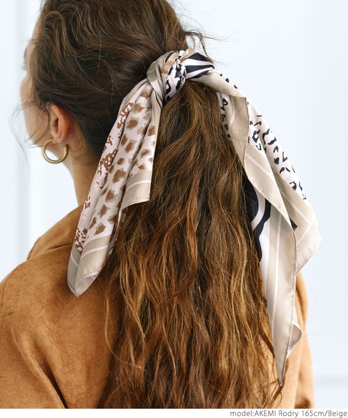 coca（coca）（コカ）の「アニマル柄スカーフ（バンダナ/スカーフ・レディース・ベージュ/ブラウン・ONE SIZE）」の5枚目の写真
