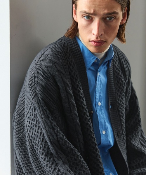EMMA CLOTHES(エマクローズ)の「カラーケーブル編みニット ミドル丈バルーンビッグカーディガン EMMA CLOTHES(カーディガン/ボレロ・メンズ・モカ/グレー系/チャコールグレー/オリーブ・M/L)」の18枚目の写真