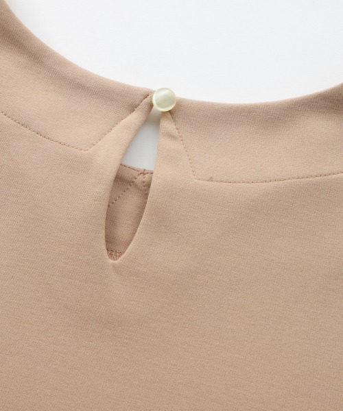 NIMES（ニーム）の「ラウンドカラーステッチカットソー（Tシャツ/カットソー・レディース・ベージュ/ネイビー/ホワイト・FREE）」の9枚目の写真