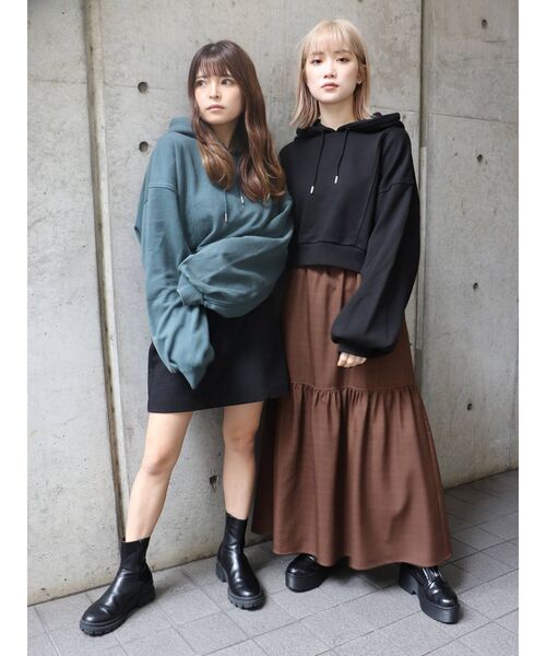 MURUA(ムルーア)の「クロップドボリュームフーディー(パーカー・レディース・ブラック/グリーン・FREE)」の20枚目の写真