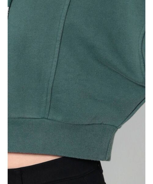 MURUA(ムルーア)の「クロップドボリュームフーディー(パーカー・レディース・ブラック/グリーン・FREE)」の18枚目の写真
