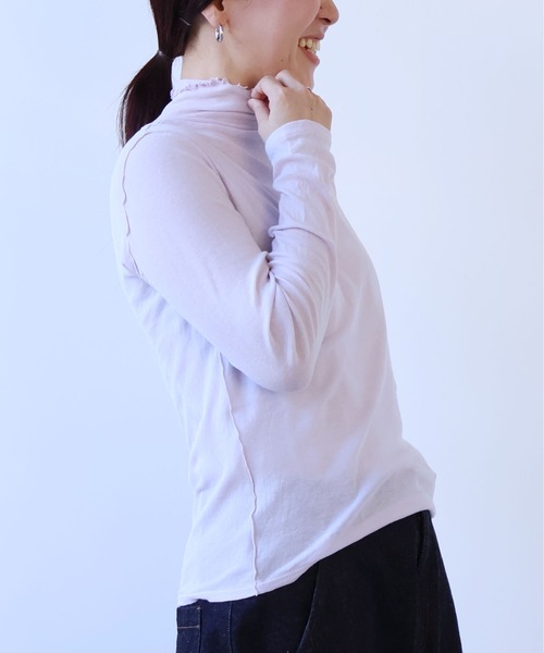 yuni(ユニ )の「△60/-強撚ストレッチフライス ハイネックプルオーバー(Tシャツ/カットソー・レディース・ホワイト/ブラック/ブルー/イエロー/グリーン/グレー/チャコールグレー/イエロー系その他/ブルー系その他/オレンジ/パープル・FREE)」の22枚目の写真