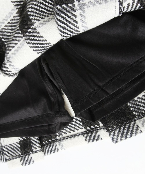 tocco closet（トッコ　クローゼット）の「チェック柄タック入り台形ミニスカート（スカート・レディース・ブラック/ベージュ・M）」の22枚目の写真