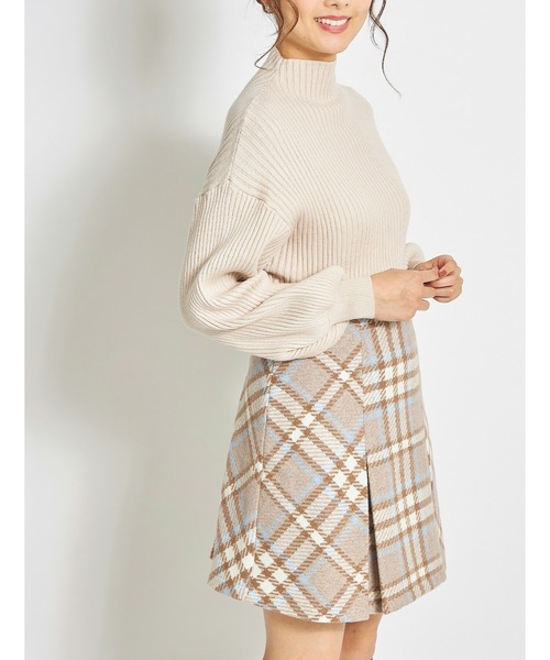 tocco closet（トッコ　クローゼット）の「チェック柄タック入り台形ミニスカート（スカート・レディース・ブラック/ベージュ・M）」の13枚目の写真