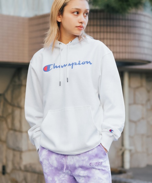 Champion(チャンピオン)の「Champion/チャンピオン POWER BLEND GRAPHIC HOODIE フーディー(パーカー・メンズ・グレー/ブラック/ホワイト/ネイビー・S/M/L)」の2枚目の写真