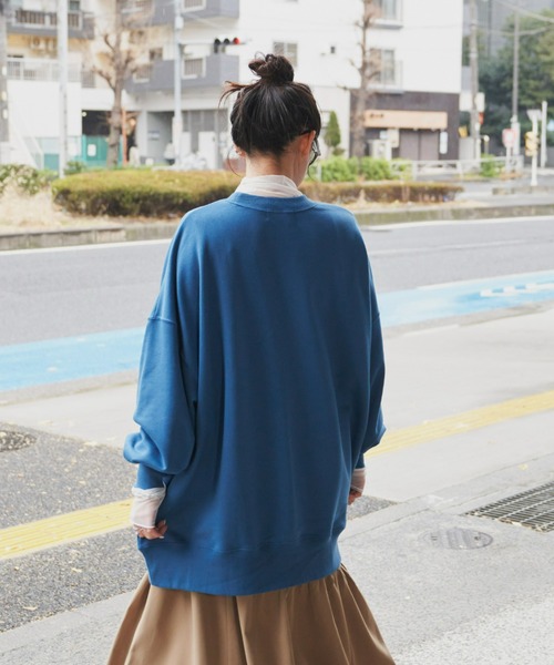 Auntie Rosa Holiday(アンティローザホリデー)の「裏毛オーバーサイズスウェット(スウェット・レディース・ブルー/ナチュラル/ライトグレー・FREE)」の14枚目の写真