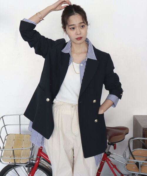 fredy emue（フレディエミュ）の「ダブルブレストジャケット（テーラードジャケット・レディース・ベージュ/ネイビー・36/38）」の7枚目の写真