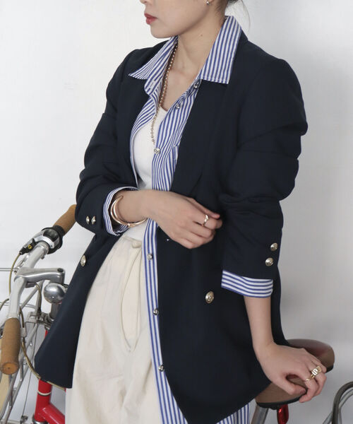 fredy emue（フレディエミュ）の「ダブルブレストジャケット（テーラードジャケット・レディース・ベージュ/ネイビー・36/38）」の4枚目の写真