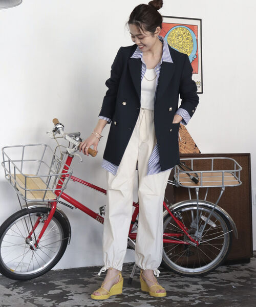 fredy emue（フレディエミュ）の「ダブルブレストジャケット（テーラードジャケット・レディース・ベージュ/ネイビー・36/38）」の17枚目の写真