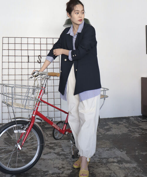 fredy emue（フレディエミュ）の「ダブルブレストジャケット（テーラードジャケット・レディース・ベージュ/ネイビー・36/38）」の20枚目の写真