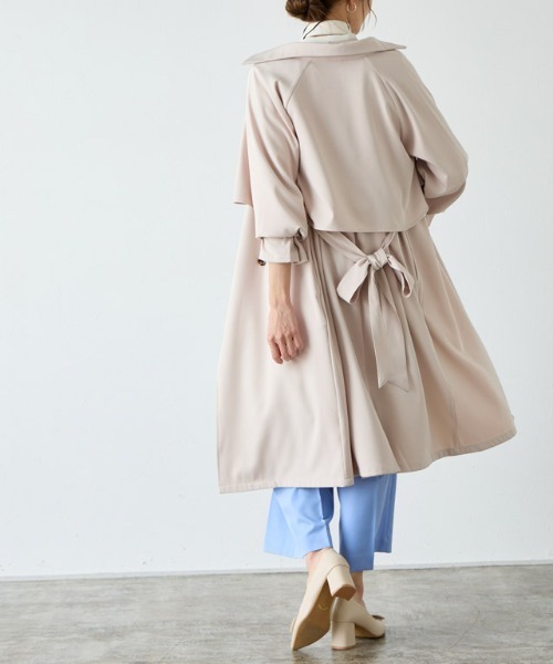Pierrot(ピエロ)の「2wayトレンチコート(トレンチコート・レディース・ライトベージュ/ネイビー・L/M)」の6枚目の写真