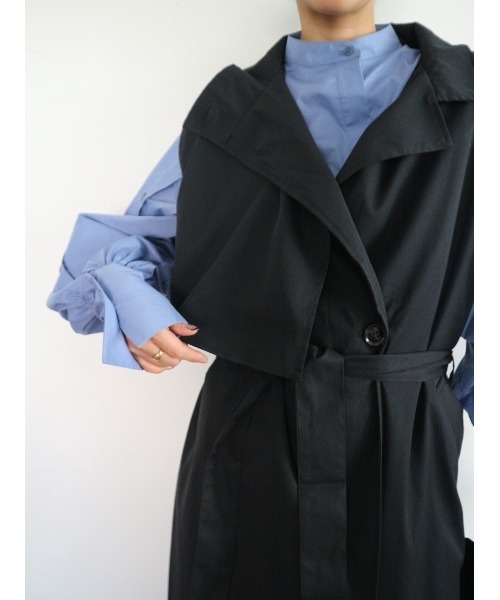 TRUNC（トランクエイティーエイト）の「Sleeveless Trench Coat（トレンチコート・レディース・ブラック/ベージュ・FREE）」の3枚目の写真