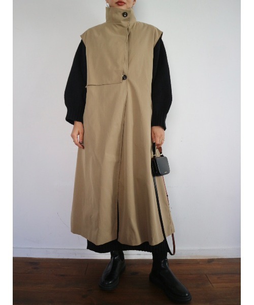 TRUNC（トランクエイティーエイト）の「Sleeveless Trench Coat（トレンチコート・レディース・ブラック/ベージュ・FREE）」の4枚目の写真