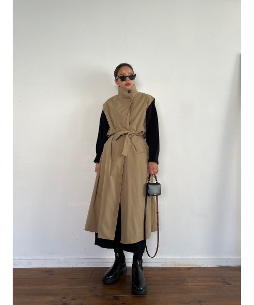 TRUNC（トランクエイティーエイト）の「Sleeveless Trench Coat（トレンチコート・レディース・ブラック/ベージュ・FREE）」の9枚目の写真