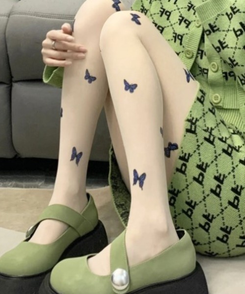 Vipoa（ヴィポア）の「Butterfly Print Sheer Tights（タイツ/ストッキング・レディース・ホワイト/ベージュ/ブラック・FREE）」の2枚目の写真