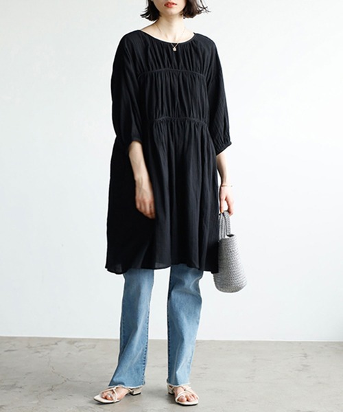 GeeRA(ジーラ)の「バックデザインティアードミニワンピース(ワンピース・レディース・グリーン/ブラック・MEDIUM/LARGE)」の4枚目の写真