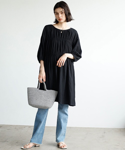 GeeRA(ジーラ)の「バックデザインティアードミニワンピース(ワンピース・レディース・グリーン/ブラック・MEDIUM/LARGE)」の5枚目の写真