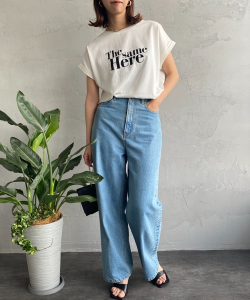 JEANS FACTORY （ジーンズファクトリー）の「[MAISON DE L'ALLURE/メゾンドゥラリュール] ラバーロゴプリントTシャツ（Tシャツ/カットソー・レディース・グレイッシュベージュ/ブラック/オフホワイト/グリーン・F）」の9枚目の写真