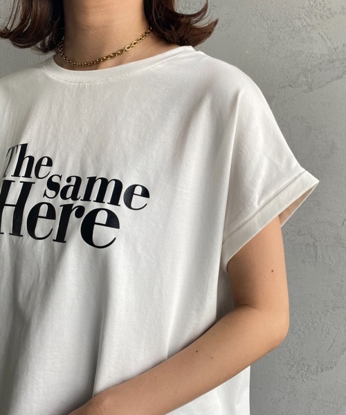JEANS FACTORY （ジーンズファクトリー）の「[MAISON DE L'ALLURE/メゾンドゥラリュール] ラバーロゴプリントTシャツ（Tシャツ/カットソー・レディース・グレイッシュベージュ/ブラック/オフホワイト/グリーン・F）」の14枚目の写真