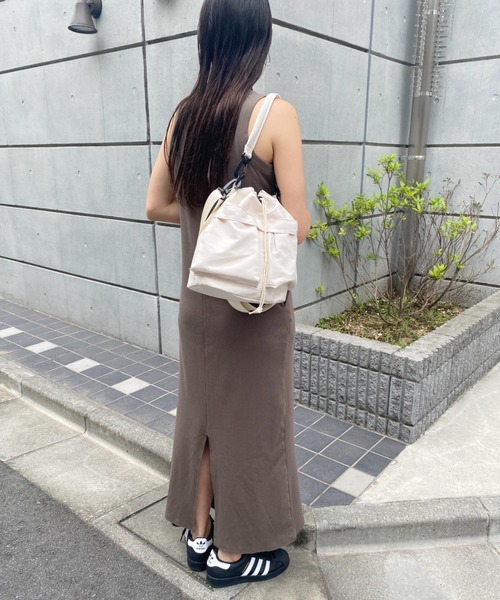 MYMOOD.（マイムード）の「2WAYミリタリー巾着ショルダーバッグ（ショルダーバッグ・レディース・カーキ/アイボリー/ブラック・FREE）」の19枚目の写真