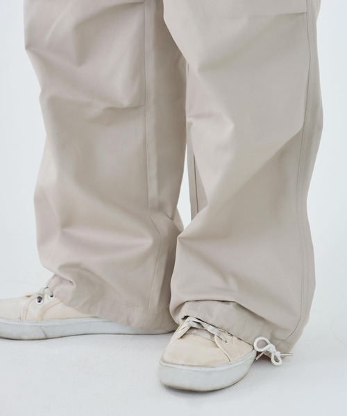 TINA：JOJUN（ティーナジョジュン）の「ルーズワイド カーゴパンツ TINA：JOJUN（カーゴパンツ・レディース・ホワイト/チャコール/グレイッシュベージュ・M）」の8枚目の写真