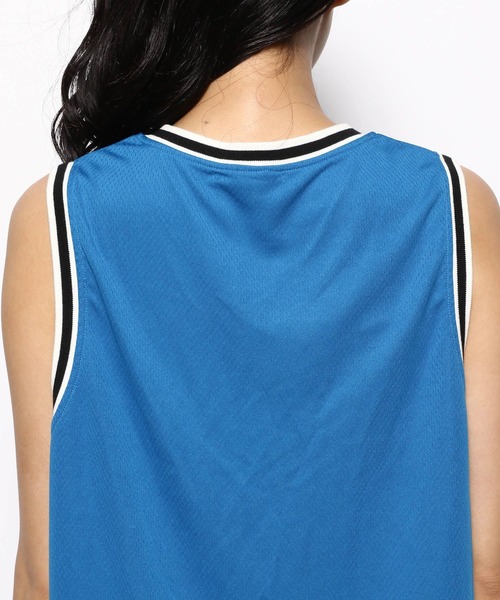 FOREVER 21（フォーエバー トゥエンティーワン）の「バスケットボールタンク（タンクトップ・レディース・ブルー・FREE）」の14枚目の写真