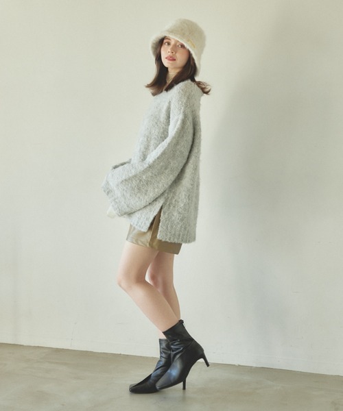 pomiii（ポミー）の「オーバーサイズフレアニット（ニット/セーター・レディース・ライトブルー/アイボリー・FREE）」の19枚目の写真