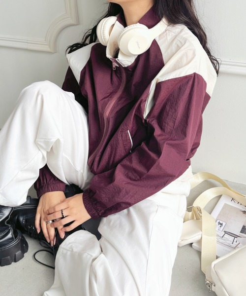 CLEA（クレア）の「スタンドカラーマウンテンパーカー（ブルゾン・レディース・レッド/グレー・M）」の2枚目の写真