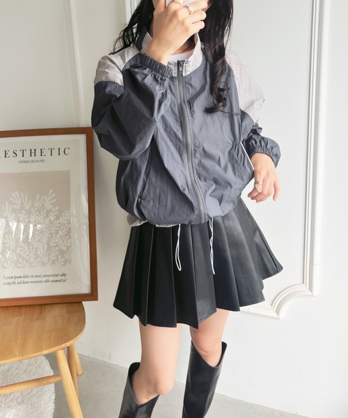 CLEA（クレア）の「スタンドカラーマウンテンパーカー（ブルゾン・レディース・レッド/グレー・M）」の10枚目の写真