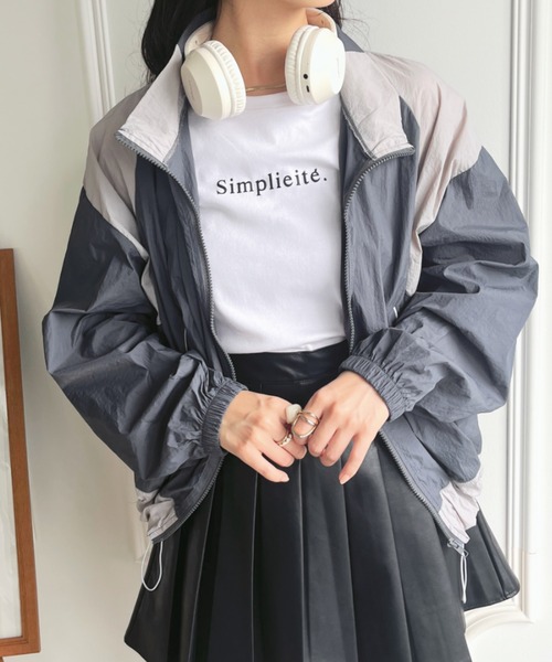 CLEA（クレア）の「スタンドカラーマウンテンパーカー（ブルゾン・レディース・レッド/グレー・M）」の3枚目の写真