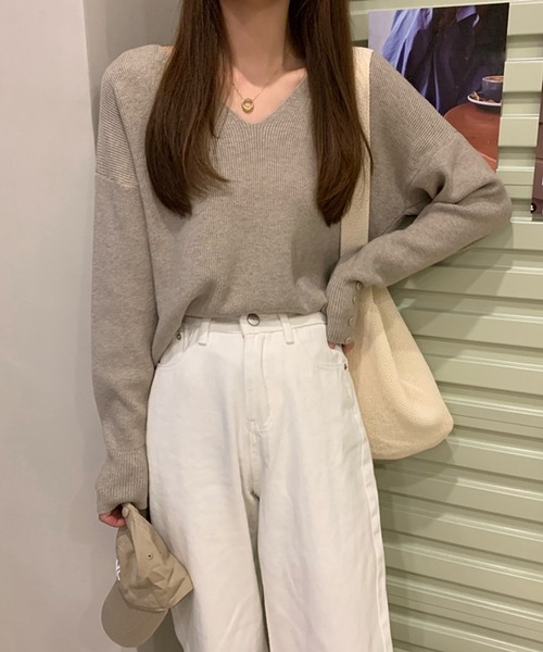 Silly（シリー）の「【韓国ファッションに活躍のニットトップス】スリーブボタンニット（ニット/セーター・レディース・ブラウン/ホワイト/ベージュ/ブラック/アイボリー・FREE）」の10枚目の写真