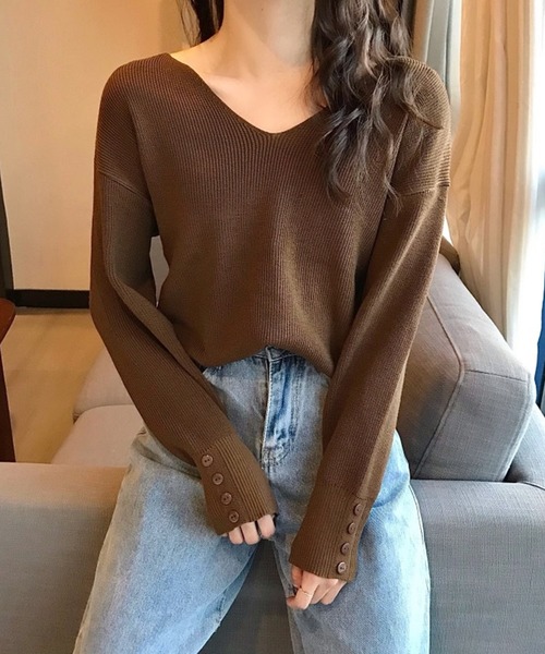 Silly（シリー）の「【韓国ファッションに活躍のニットトップス】スリーブボタンニット（ニット/セーター・レディース・ブラウン/ホワイト/ベージュ/ブラック/アイボリー・FREE）」の20枚目の写真