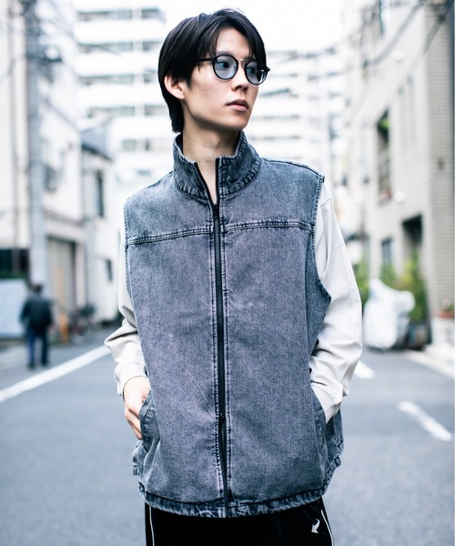 En serio TOKYO(エンソリオトーキョー)の「10ozデニム スタンドネック フルジップ ベスト(デニムジャケット・メンズ・ブラック系その他/スミクロ/ブラック系その他2/ライトインディゴブルー・L/M)」の6枚目の写真