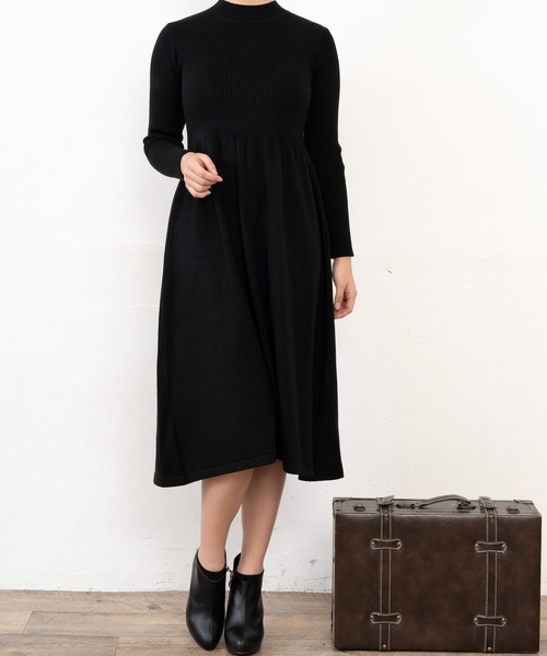 Primazel（プリマゼル）の「リブニットミモレ丈フレアワンピース（ワンピース・レディース・ブラック/モカ・M）」の8枚目の写真