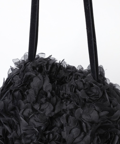 yuw（ユウ）の「チュールシシュウＢＡＧ 997287（ハンドバッグ・レディース・ブラック/アイボリー・FREE）」の8枚目の写真