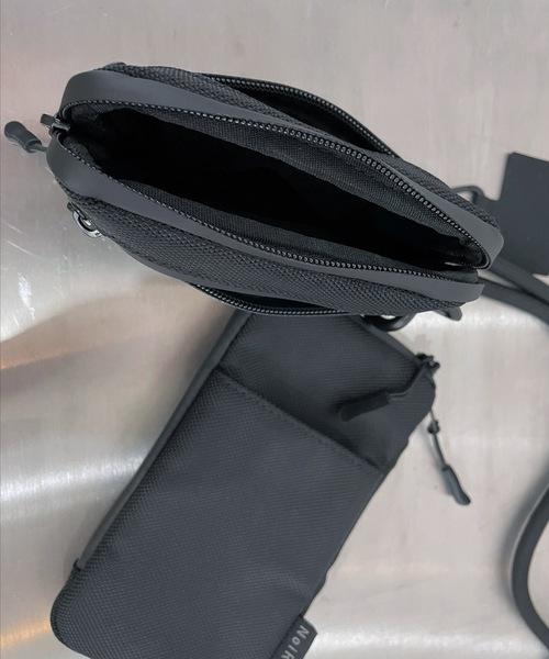 NoiR/ノアール(ノアール)の「NoiR ノアール Trinity shoulder トリニティショルダー(ショルダーバッグ・メンズ・ブラック/ブラック系その他・FREE)」の6枚目の写真